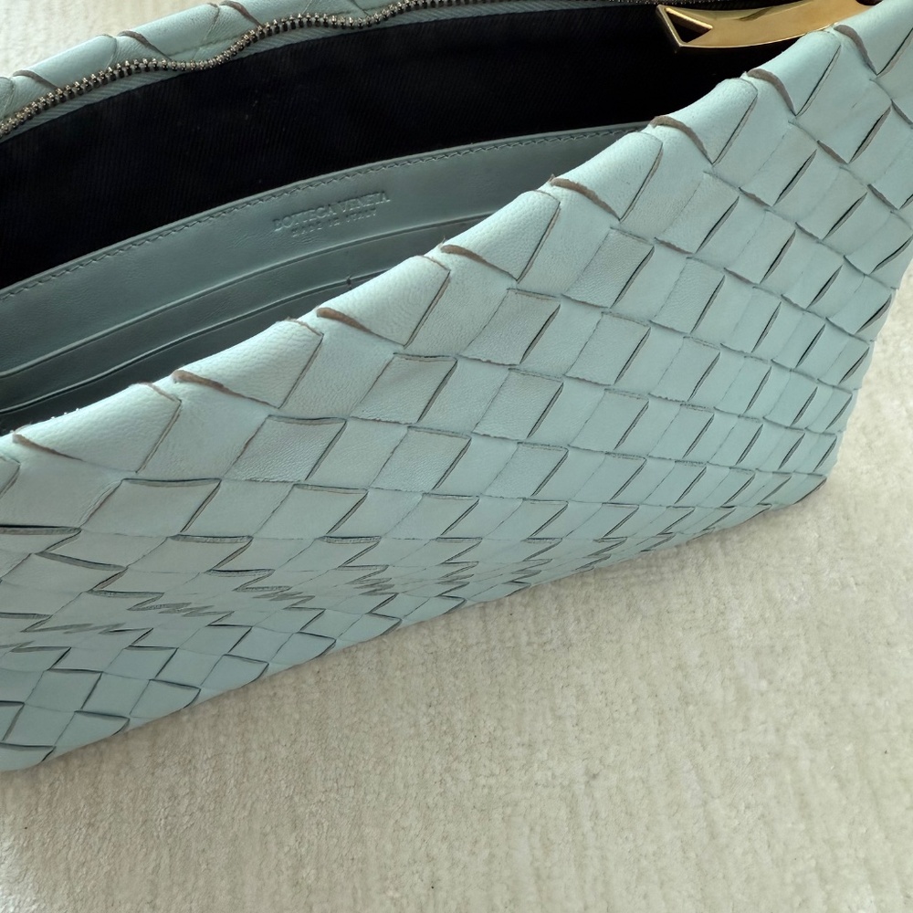 Bottega Veneta Intrecciato Woven Napa Leather Pouch - Picture 3 of 5